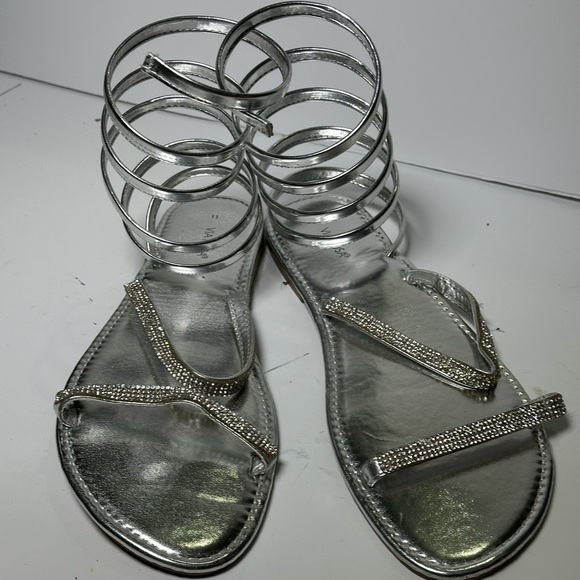 New Via Rosa Rose Silver Rhinestone Accent Ankle Strap Sandals size 11 #121229 - Picture 1 of 6